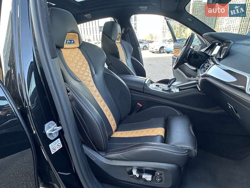 Позашляховик / Кросовер BMW X6 M 2022 в Києві