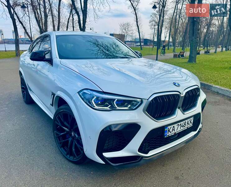 Позашляховик / Кросовер BMW X6 M 2020 в 