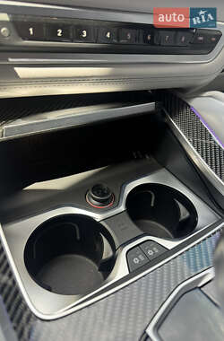 Позашляховик / Кросовер BMW X6 M 2021 в 