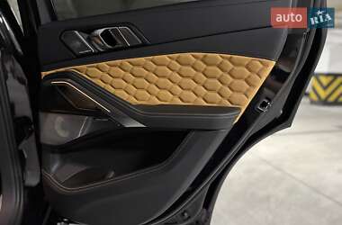 Позашляховик / Кросовер BMW X6 M 2023 в 