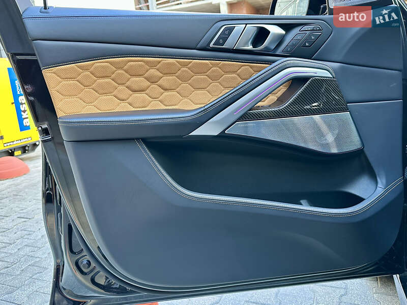 Позашляховик / Кросовер BMW X6 M 2020 в Києві