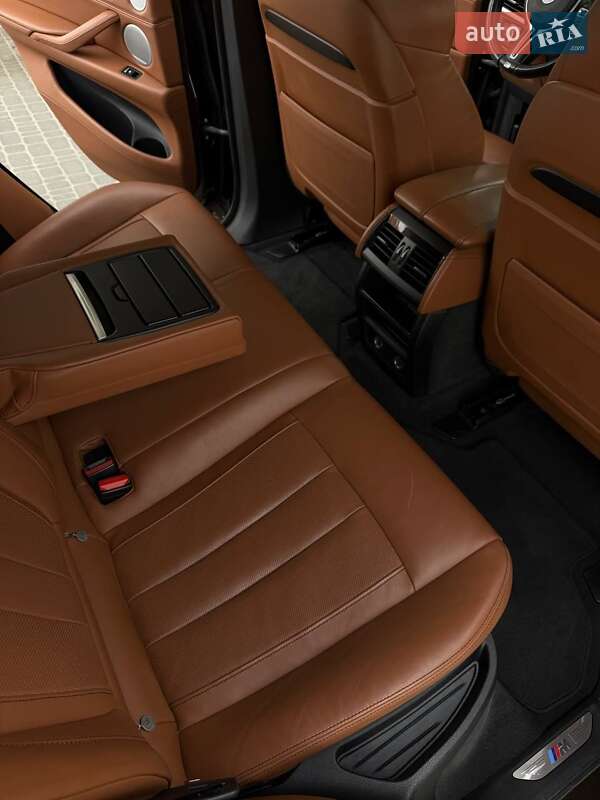 Внедорожник / Кроссовер BMW X6 M 2015 в Днепре