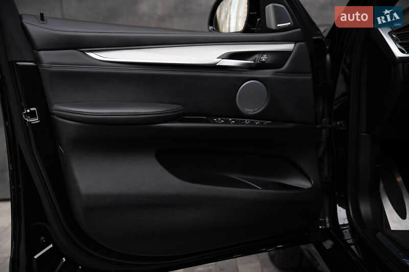 Позашляховик / Кросовер BMW X6 M 2016 в Києві