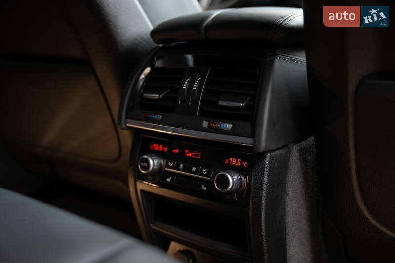 Позашляховик / Кросовер BMW X6 M 2016 в Києві