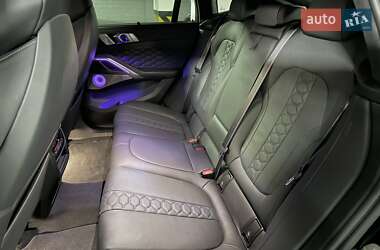 Внедорожник / Кроссовер BMW X6 M 2022 в  фото 32 Внедорожник / Кроссовер BMW X6 M 2022 в