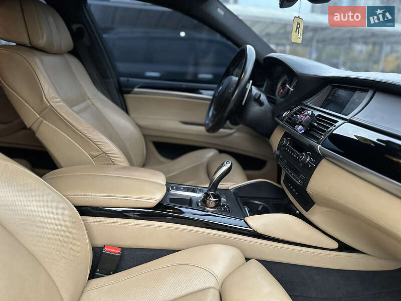 Внедорожник / Кроссовер BMW X6 M 2011 в Киеве