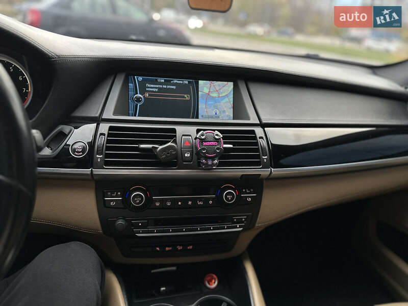 Внедорожник / Кроссовер BMW X6 M 2011 в Киеве