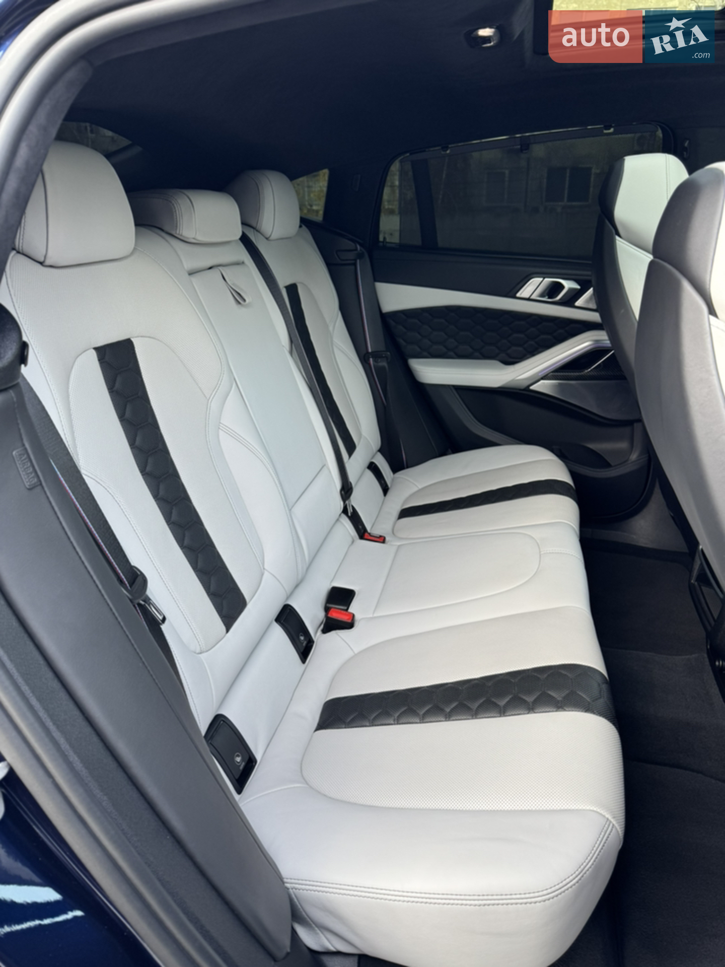 2021 BMW X6 M - мініатюра 27