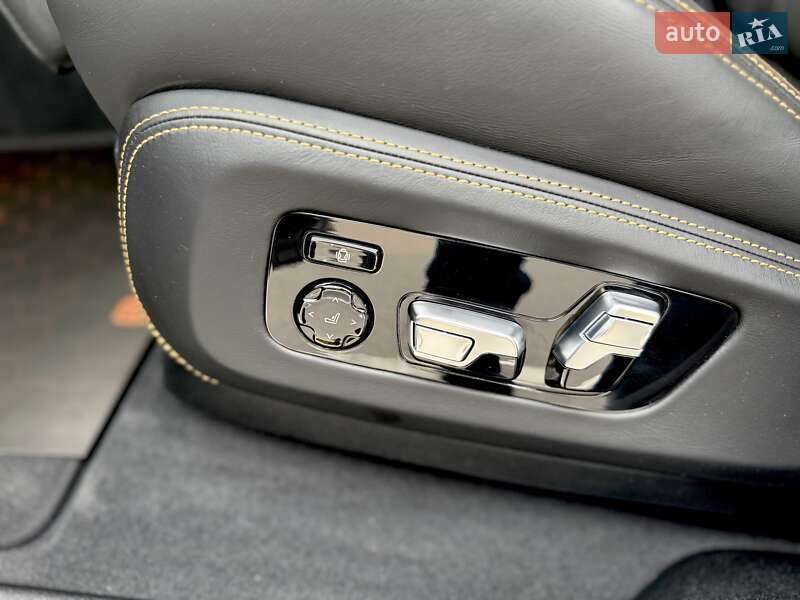 Позашляховик / Кросовер BMW X6 M 2022 в Києві