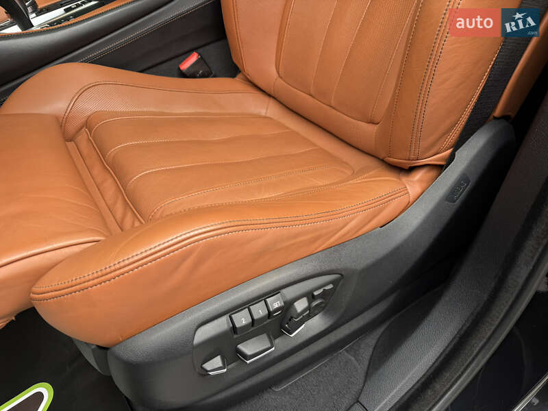 Внедорожник / Кроссовер BMW X6 M 2018 в Киеве фото 50 Внедорожник / Кроссовер BMW X6 M 2018 в Киеве