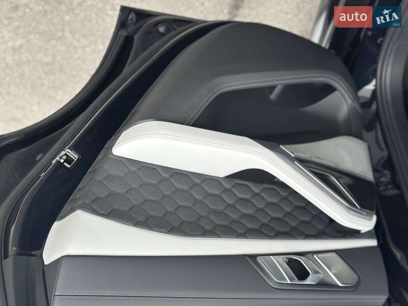 Внедорожник / Кроссовер BMW X6 M 2022 в Полтаве