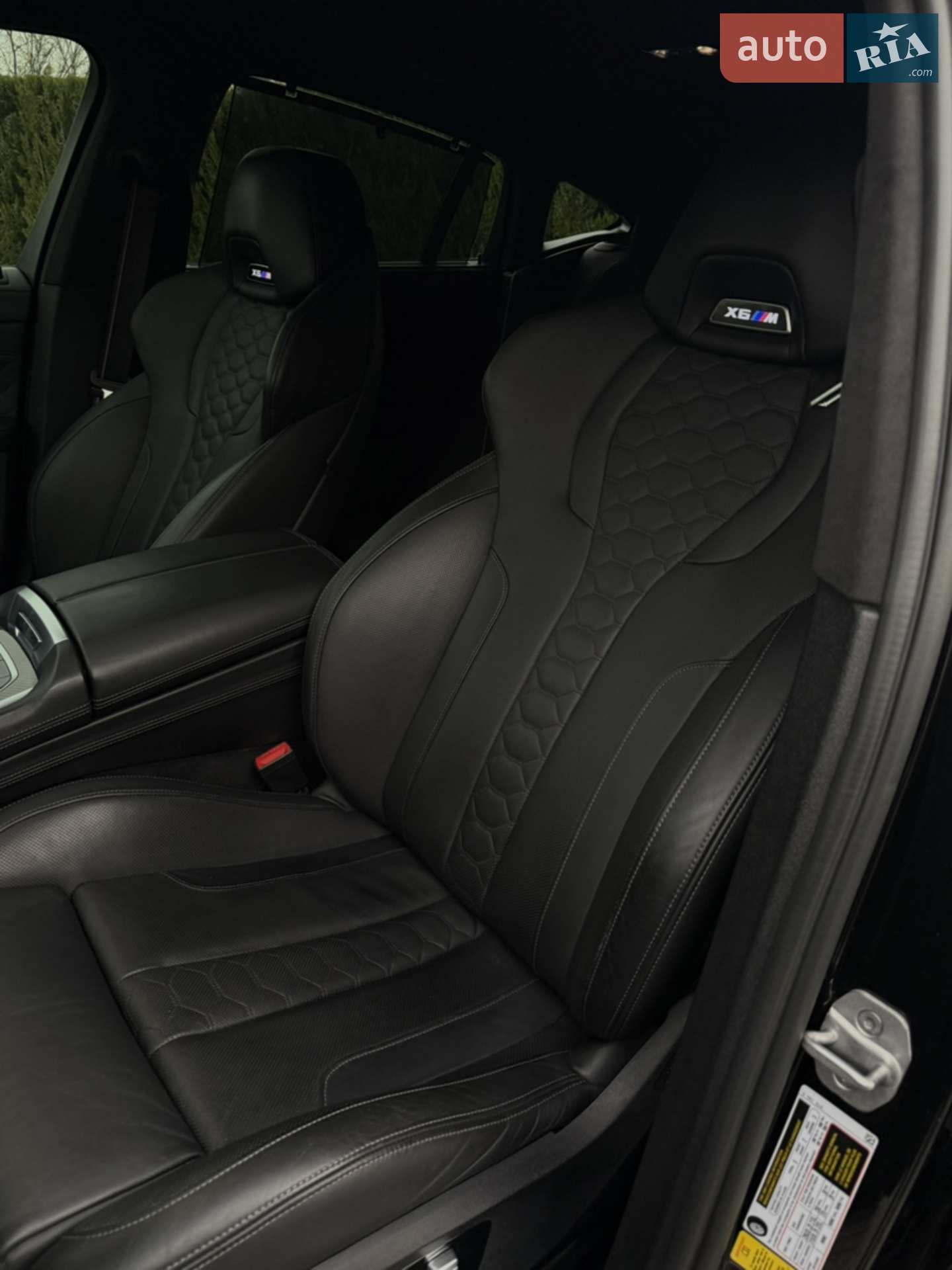 2021 BMW X6 M - мініатюра 19