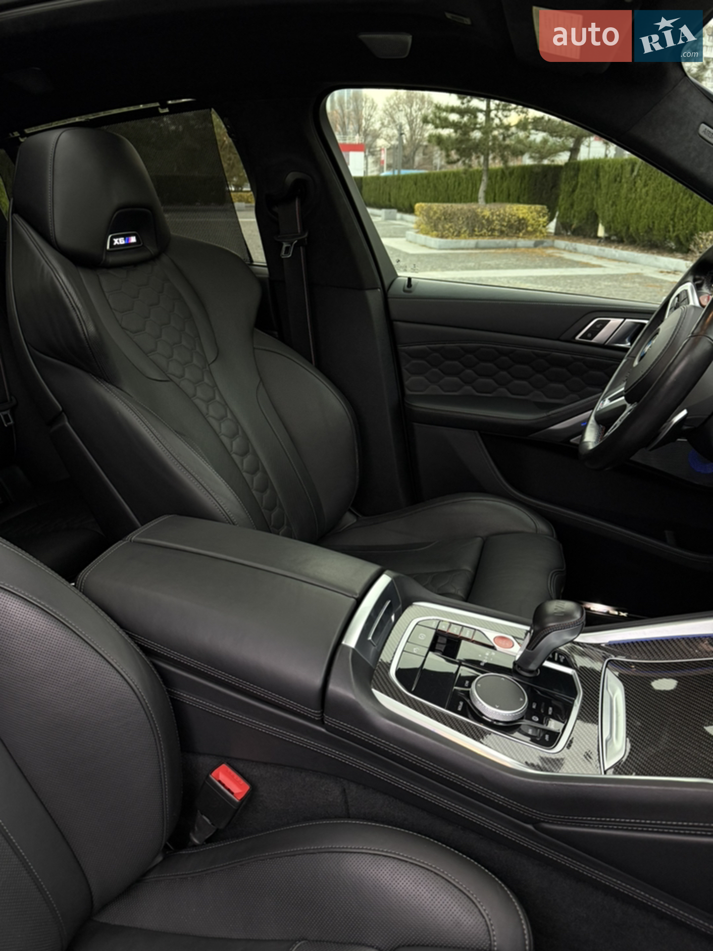 2021 BMW X6 M - мініатюра 31