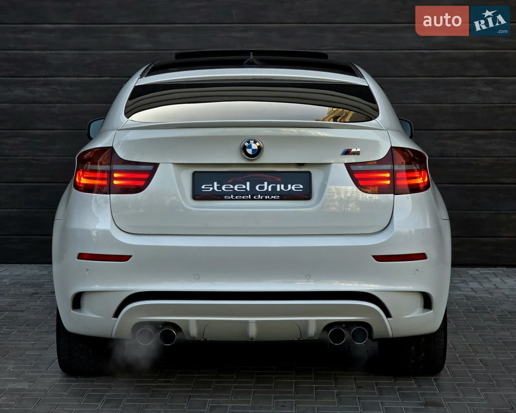 2010 BMW X6 M - мініатюра 7
