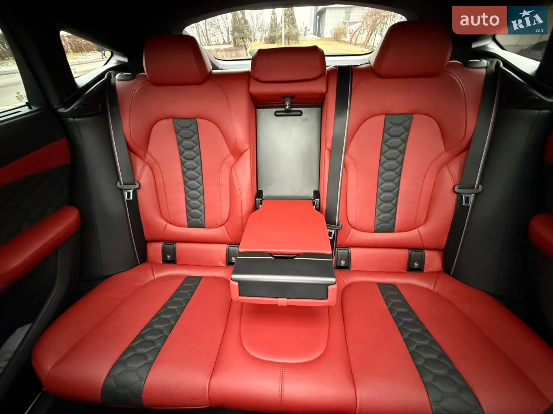 2023 BMW X6 M - мініатюра 39