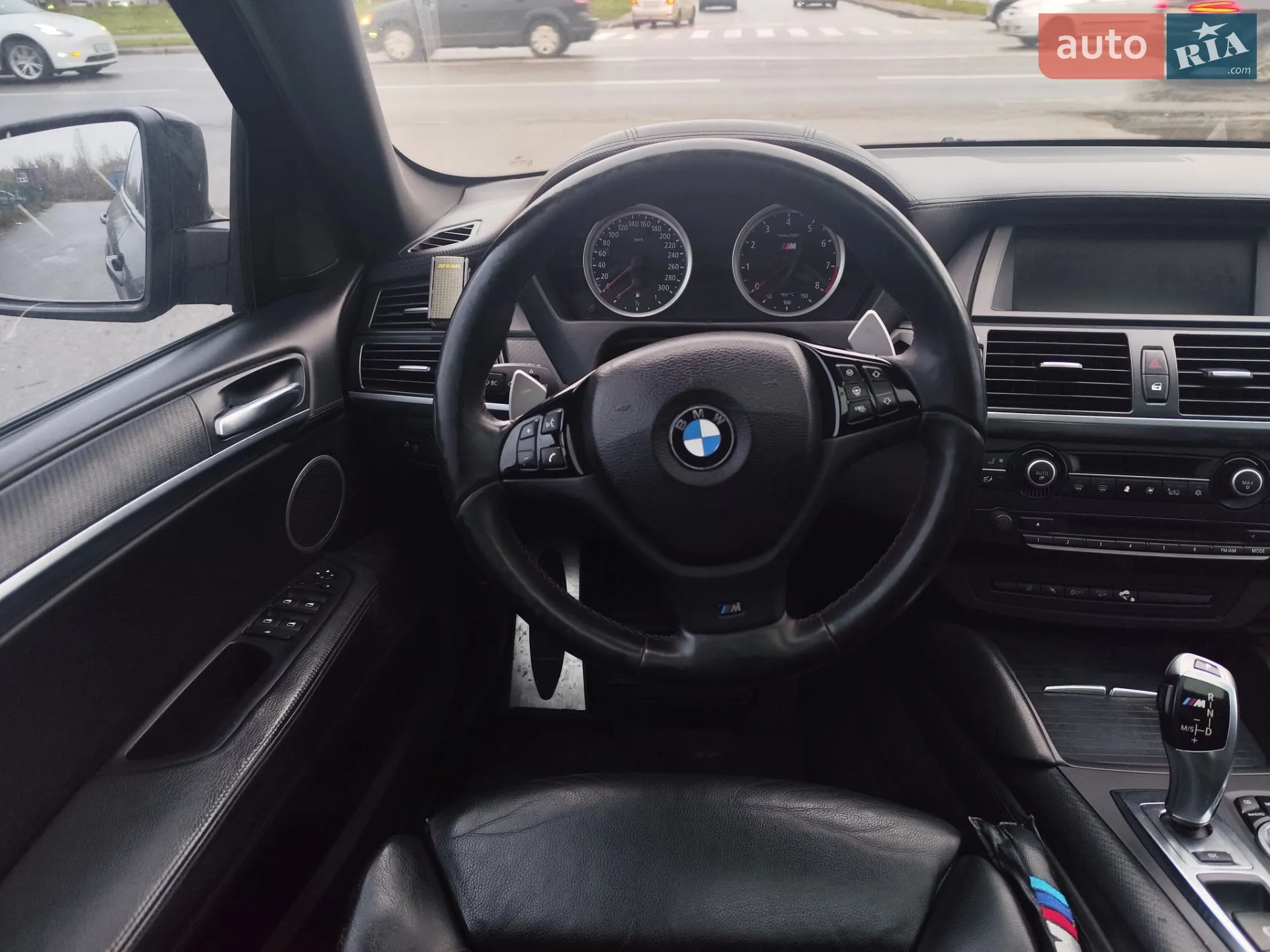 2010 BMW X6 M - мініатюра 27