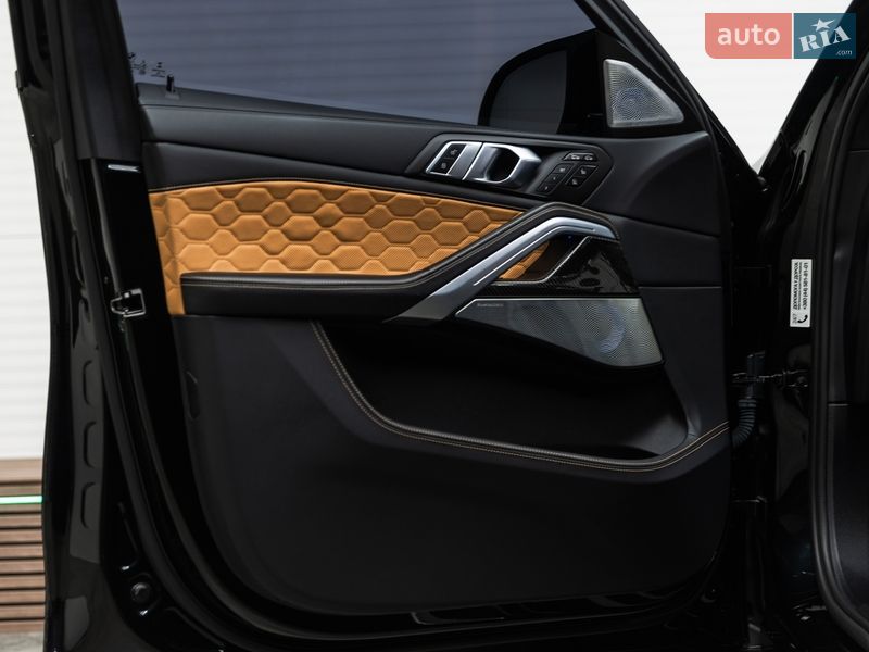 Внедорожник / Кроссовер BMW X6 M 2020 в Мукачево