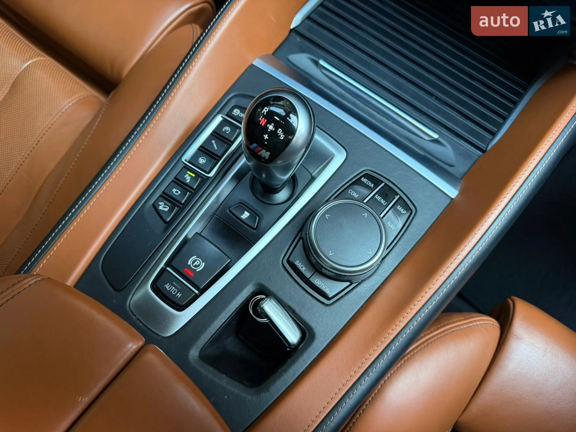 2015 BMW X6 M - мініатюра 92