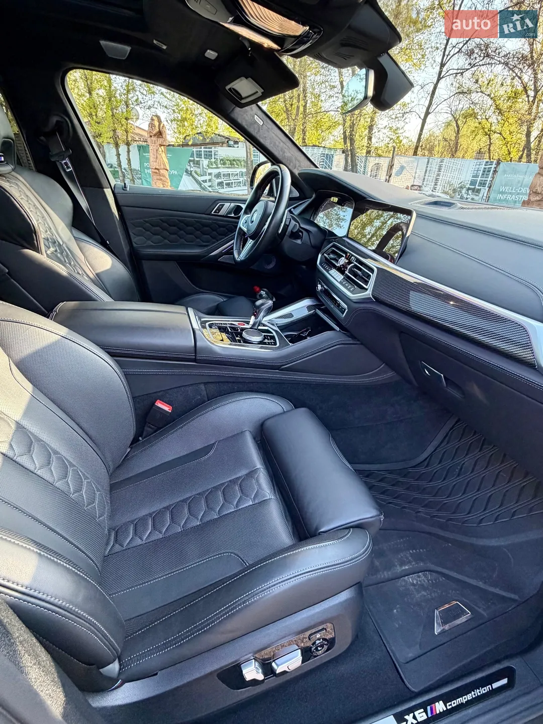 2022 BMW X6 M - мініатюра 41