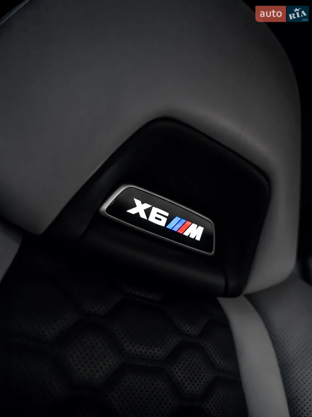 2020 BMW X6 M - мініатюра 19