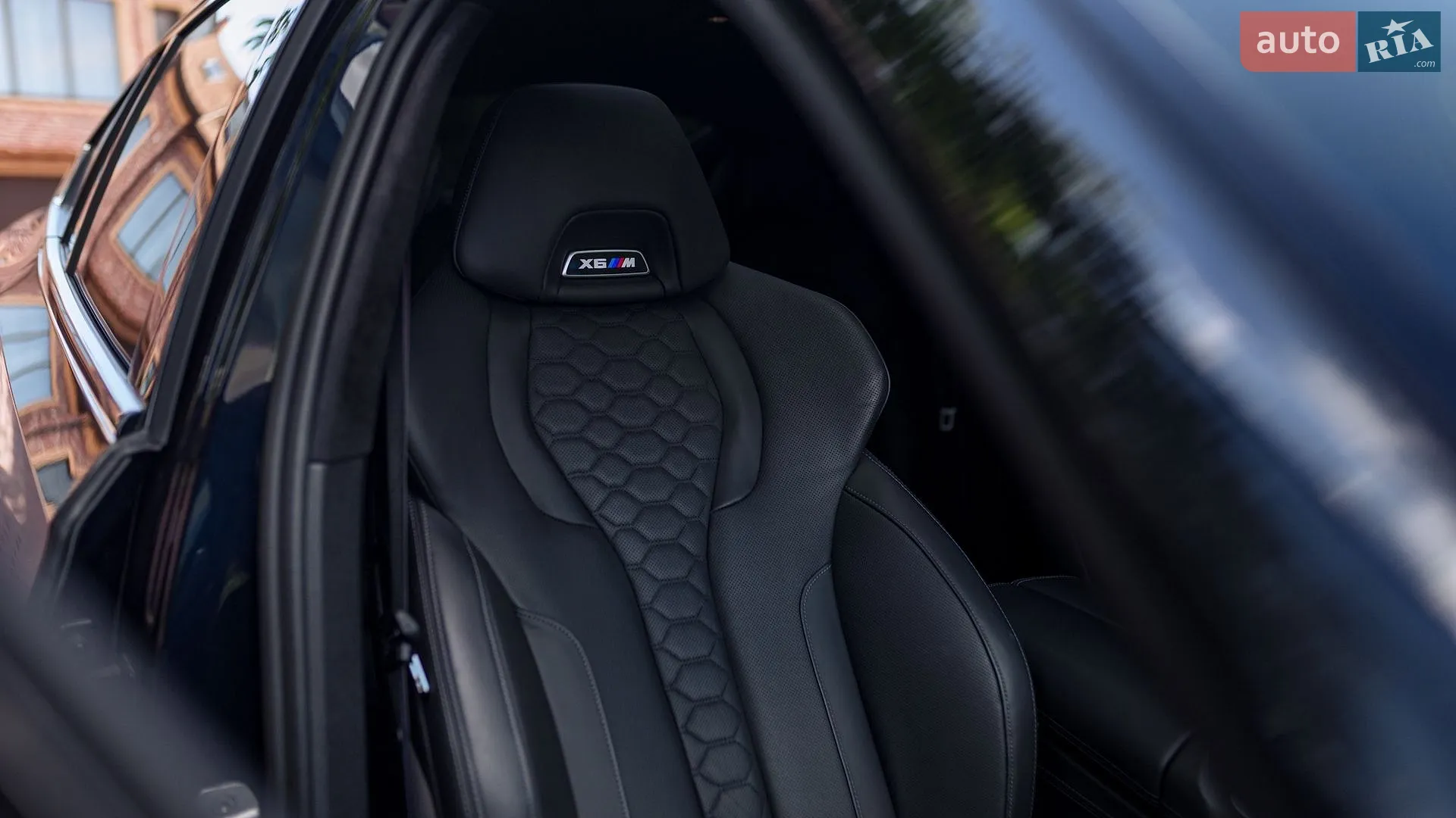 2023 BMW X6 M - мініатюра 16