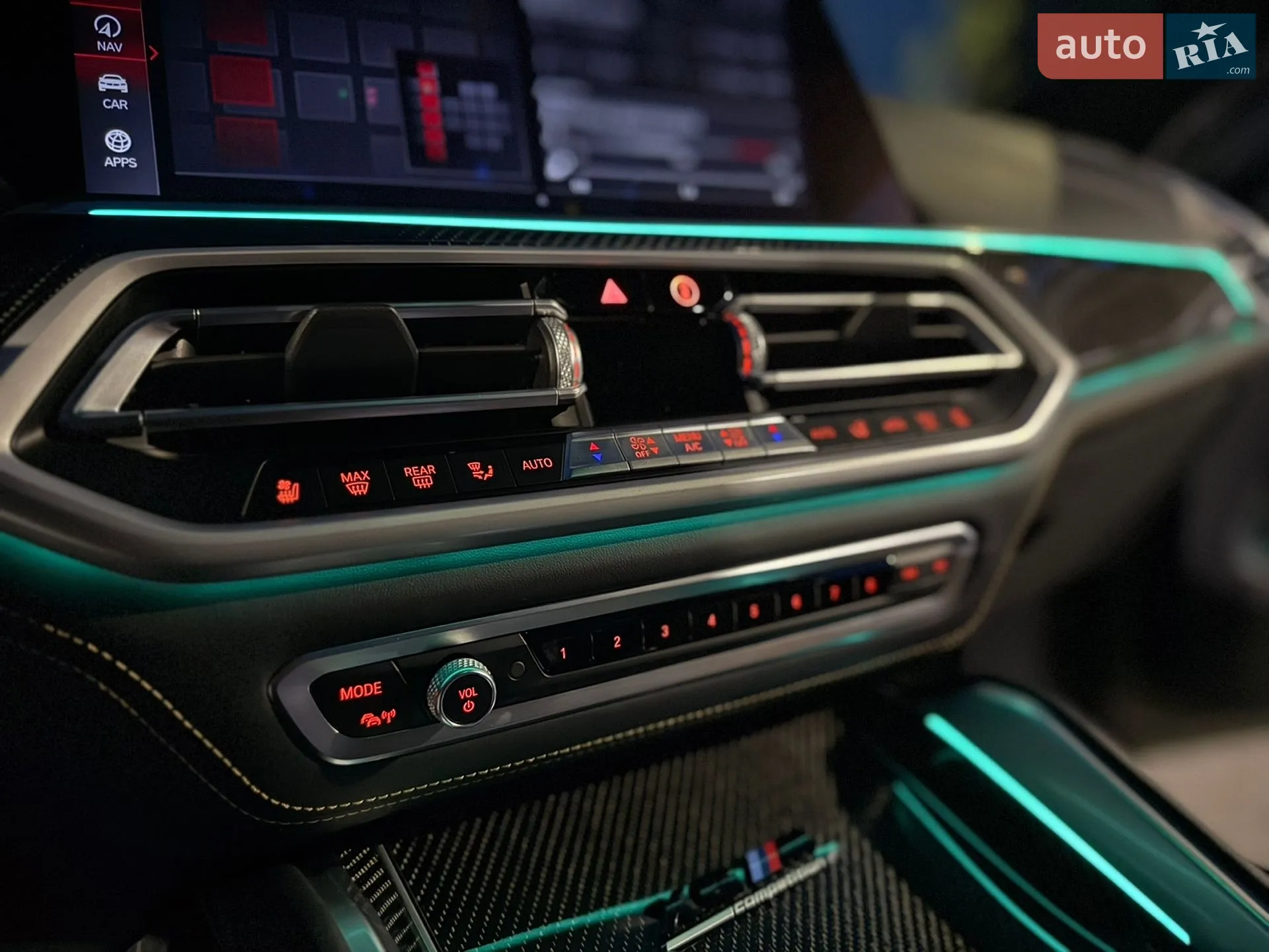 2021 BMW X6 M - мініатюра 26