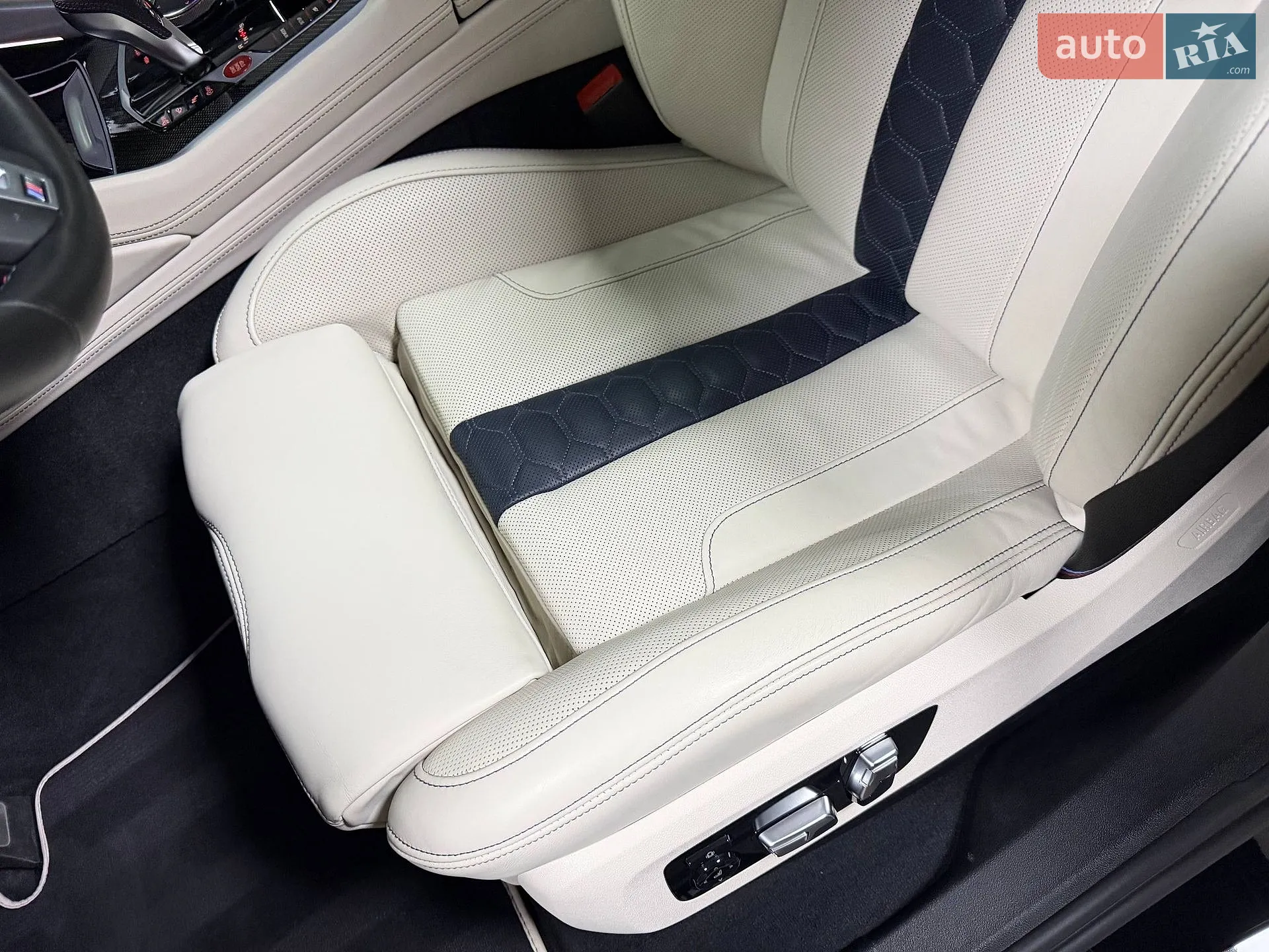 2022 BMW X6 M - мініатюра 61