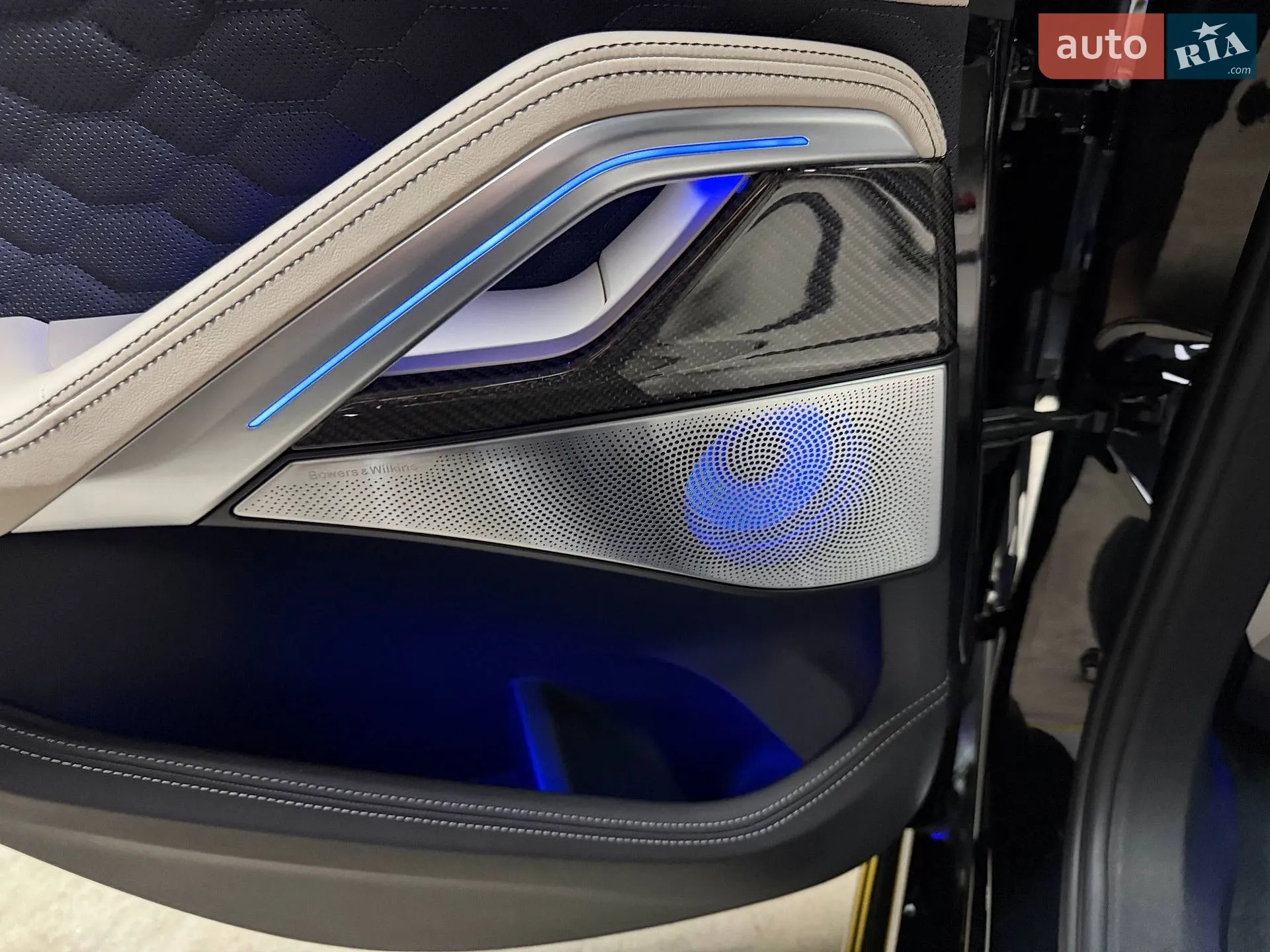 2022 BMW X6 M - мініатюра 71