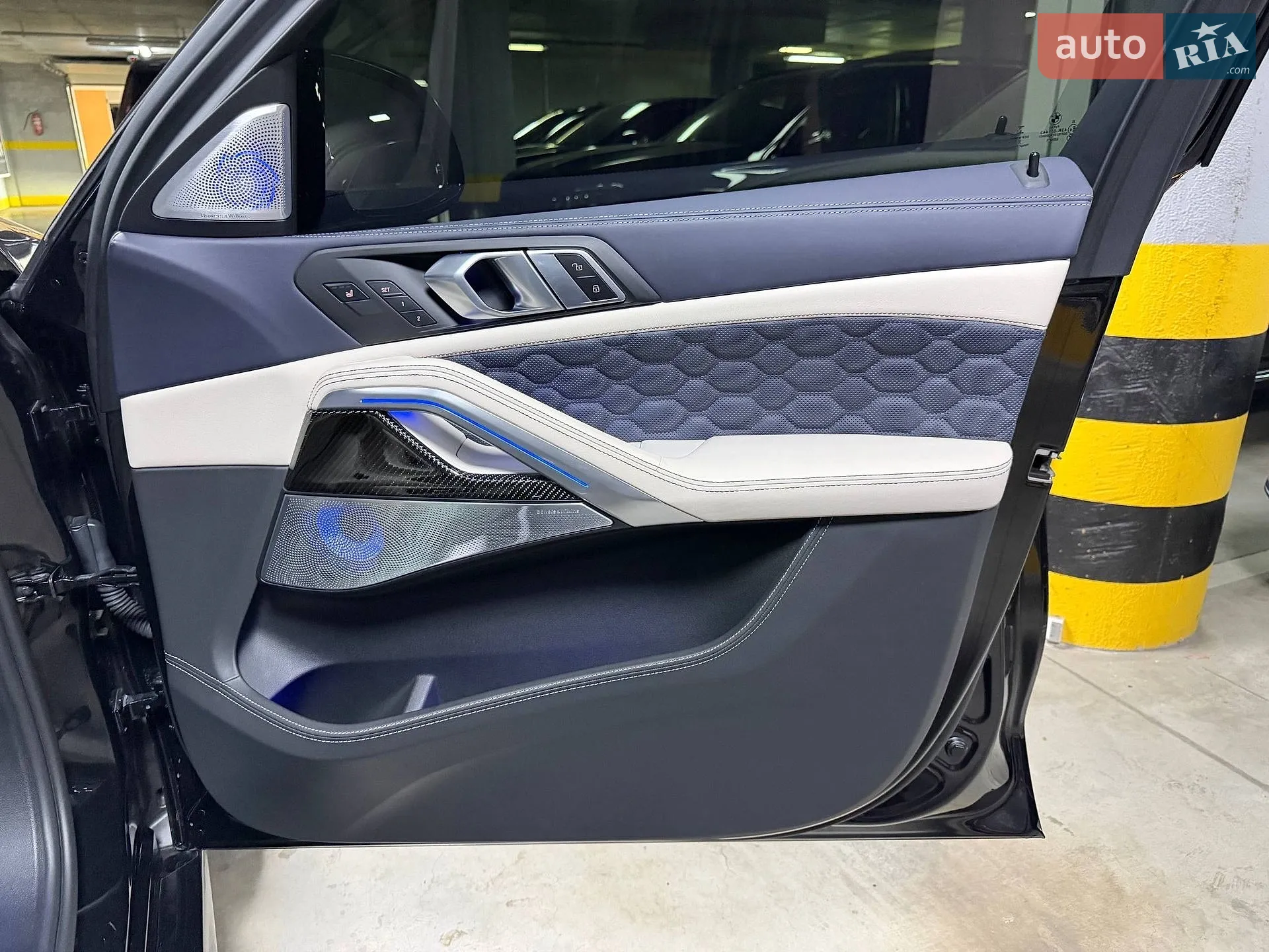 2022 BMW X6 M - мініатюра 132