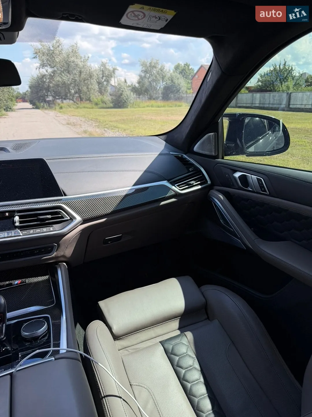 2022 BMW X6 M - мініатюра 22