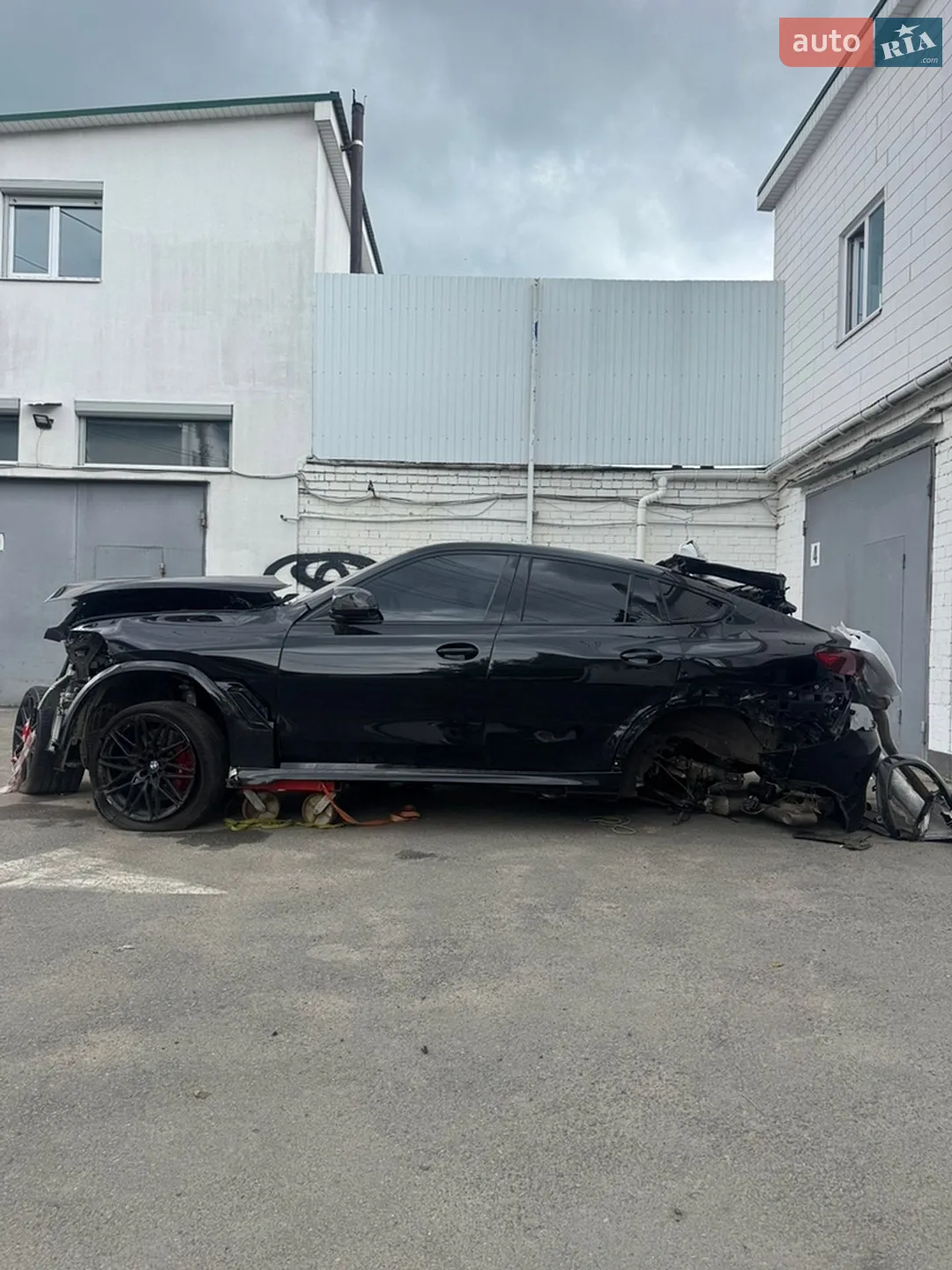 2024 BMW X6 M - фото 1