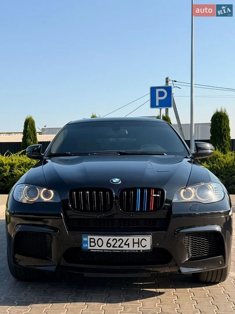2011 BMW X6 M - фото 1