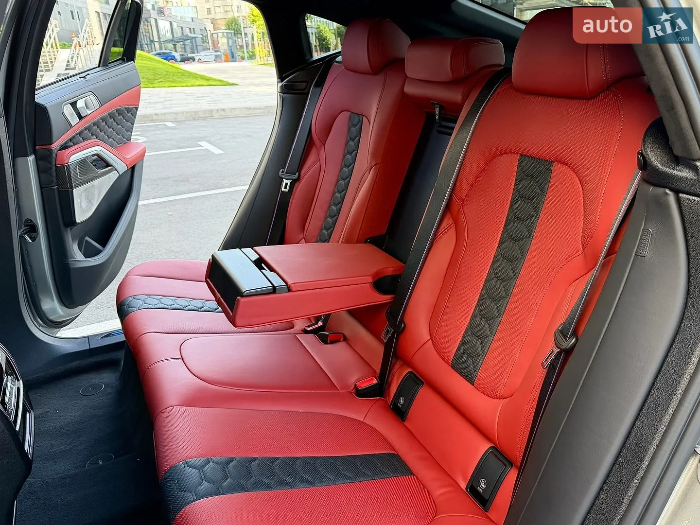 2022 BMW X6 M - мініатюра 49