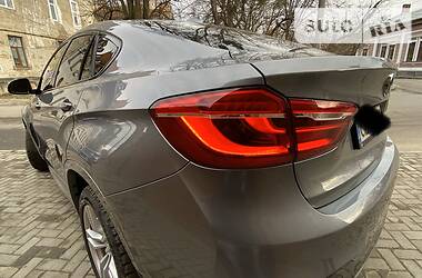 Позашляховик / Кросовер BMW X6 2016 в 