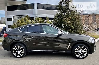 Позашляховик / Кросовер BMW X6 2014 в 