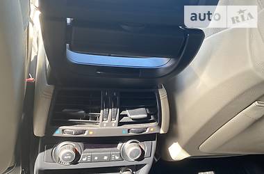 Позашляховик / Кросовер BMW X6 2011 в 