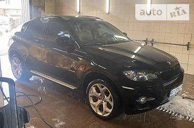 Позашляховик / Кросовер BMW X6 2011 в 