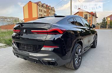 Позашляховик / Кросовер BMW X6 2021 в 