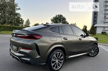 Позашляховик / Кросовер BMW X6 2021 в 