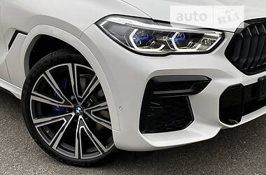 Позашляховик / Кросовер BMW X6 2022 в 