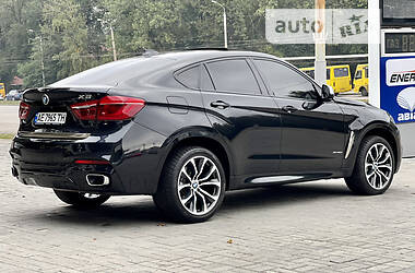 Внедорожник / Кроссовер BMW X6 2015 в 