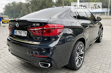 Внедорожник / Кроссовер BMW X6 2015 в 
