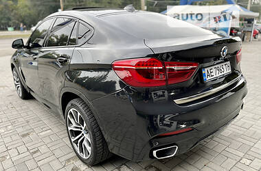 Внедорожник / Кроссовер BMW X6 2015 в 