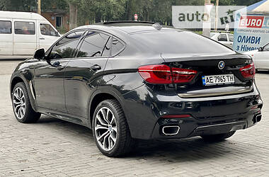 Внедорожник / Кроссовер BMW X6 2015 в 