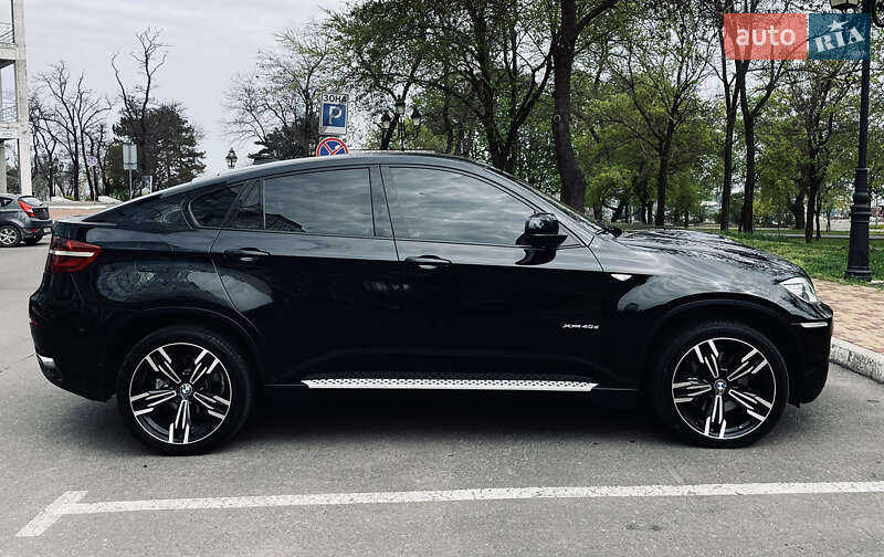 Внедорожник / Кроссовер BMW X6 2013 в Одессе