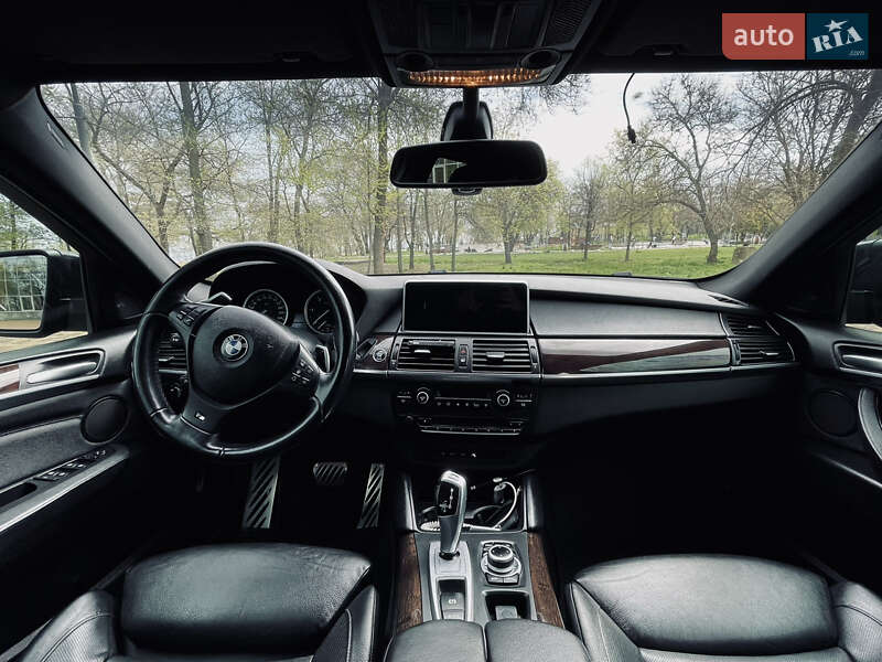 Внедорожник / Кроссовер BMW X6 2013 в Одессе