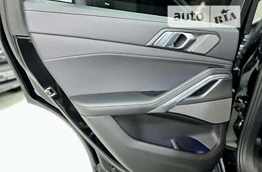 Позашляховик / Кросовер BMW X6 2021 в 