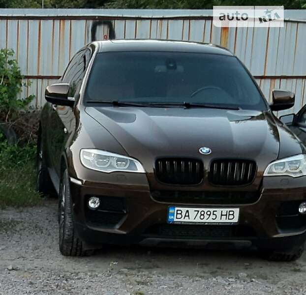 Внедорожник / Кроссовер BMW X6 2012 в Кременчуге