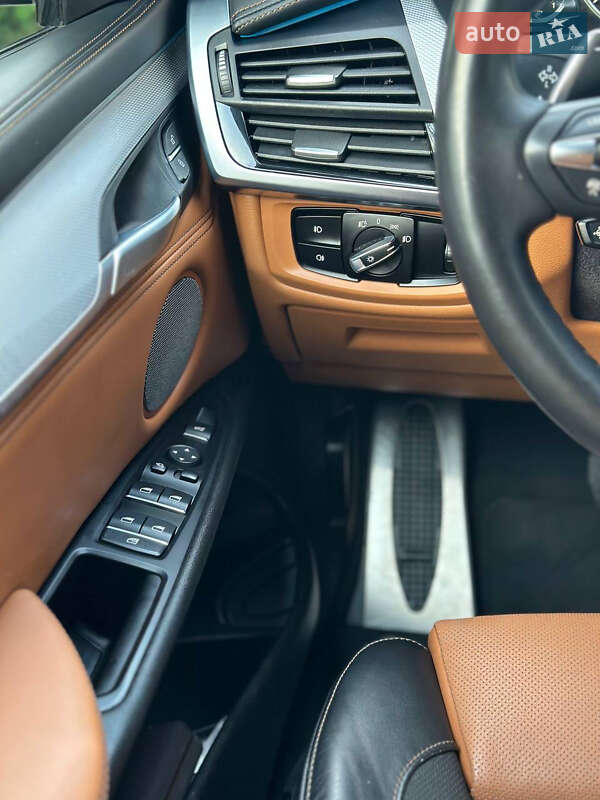 Позашляховик / Кросовер BMW X6 2019 в Києві