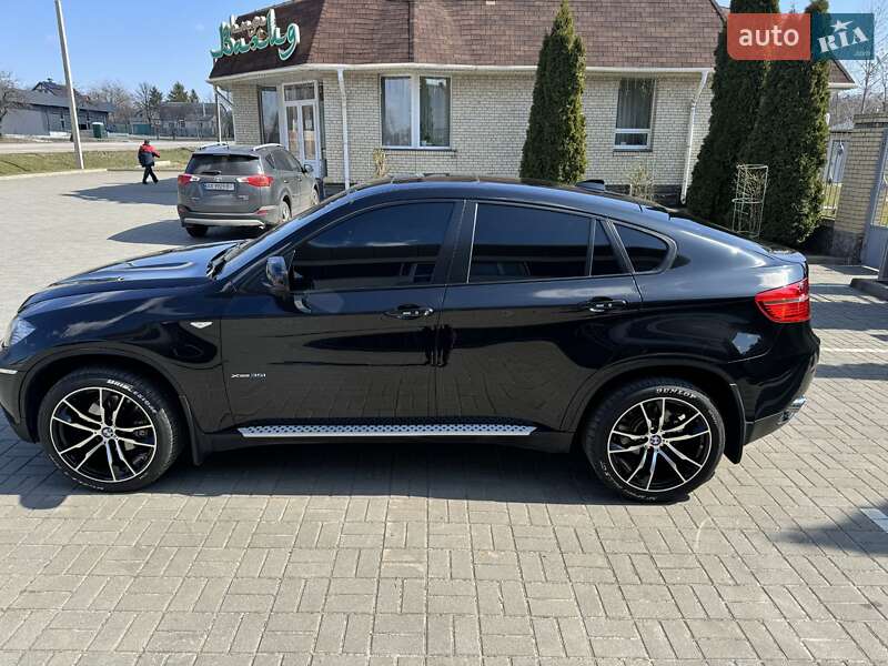 Позашляховик / Кросовер BMW X6 2011 в Харкові